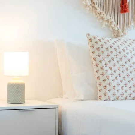 Stylish With Pool By Lovelystay Apartman *